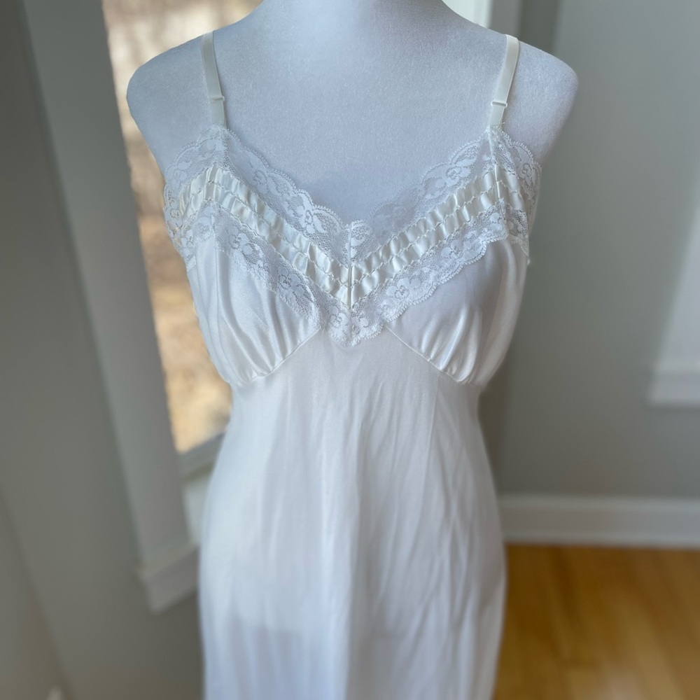 Vintage Met Lin White Lace Chemise Nightgown Slip Dress Size 36 Medium - Picture 11 of 12